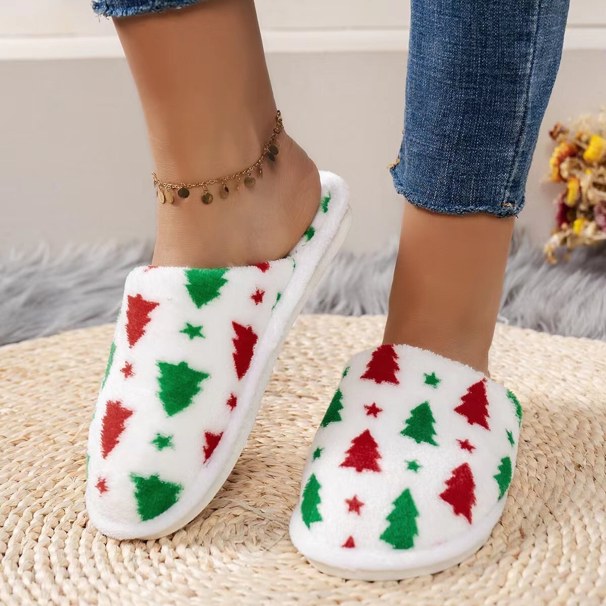 Christmas Tree Pattern Fluffy Slippers for Bedroom